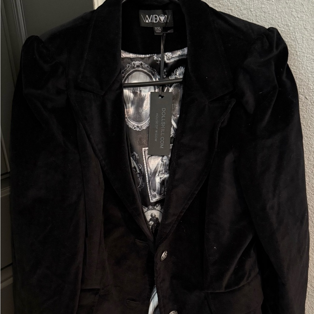 Dolls Kill Black Velvet Blazer Elegant Tailored Fit
